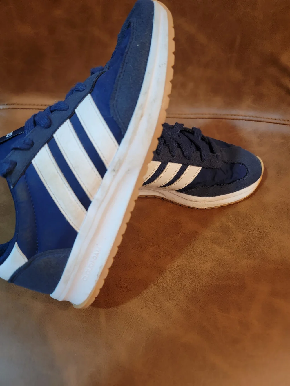 adidas classic low